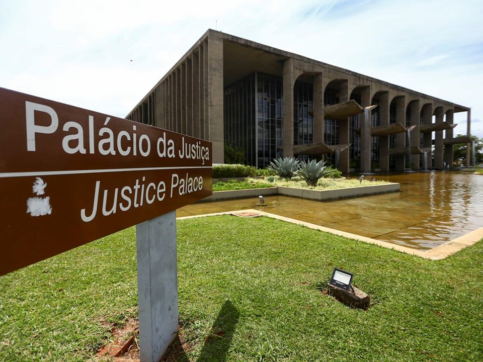fachada-ministerio_mcamgo_abr_100420231818-19
