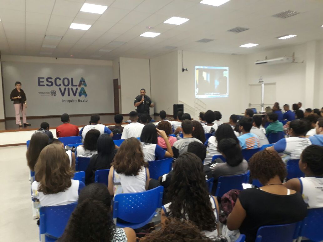 palestra_escola_viva